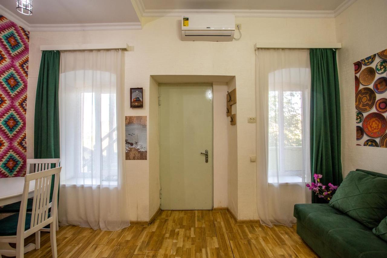 Downtown Apartment Near Sulfur Baths ティビリシ エクステリア 写真
